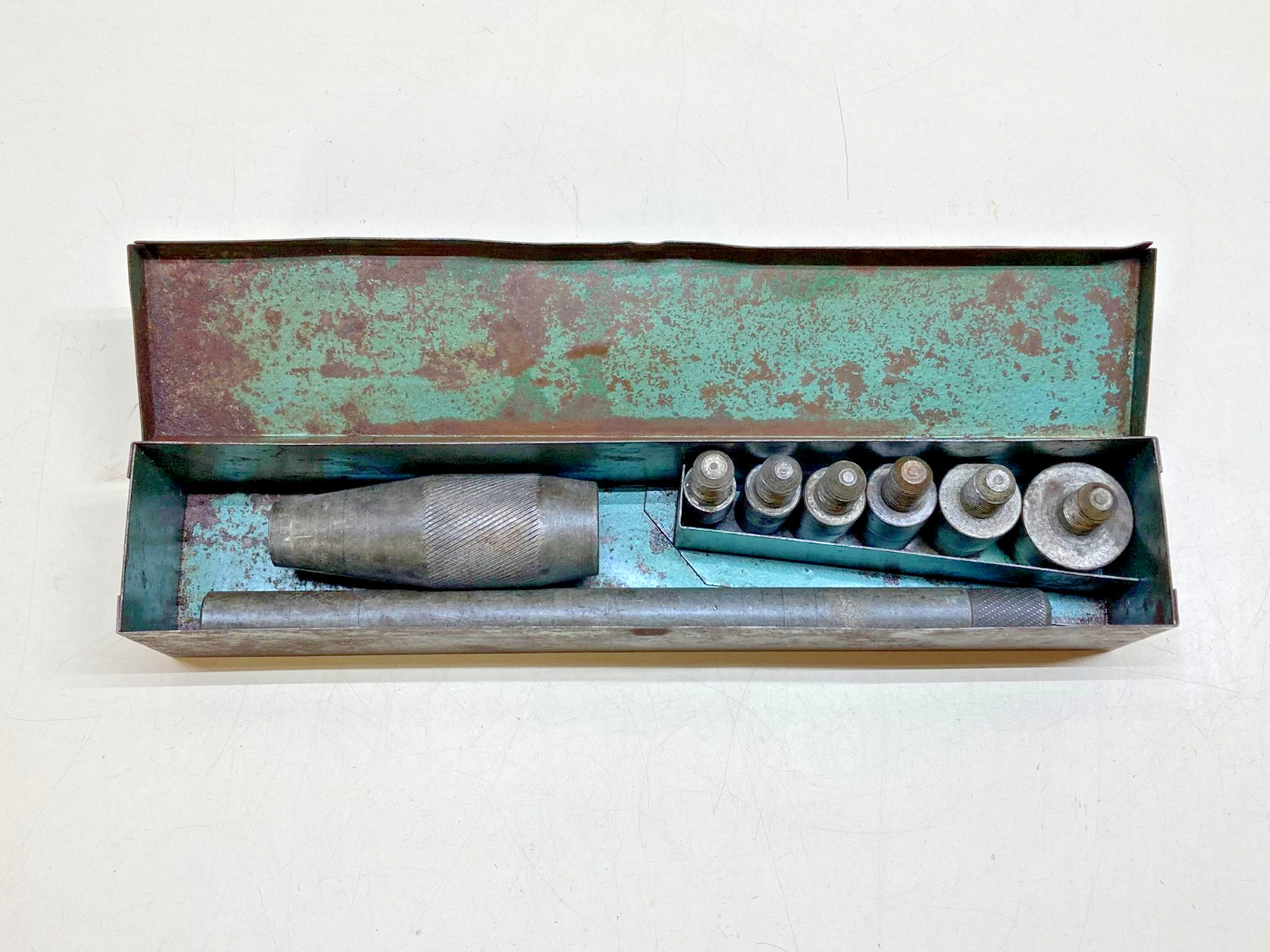 Vintage clutch alignment tool set