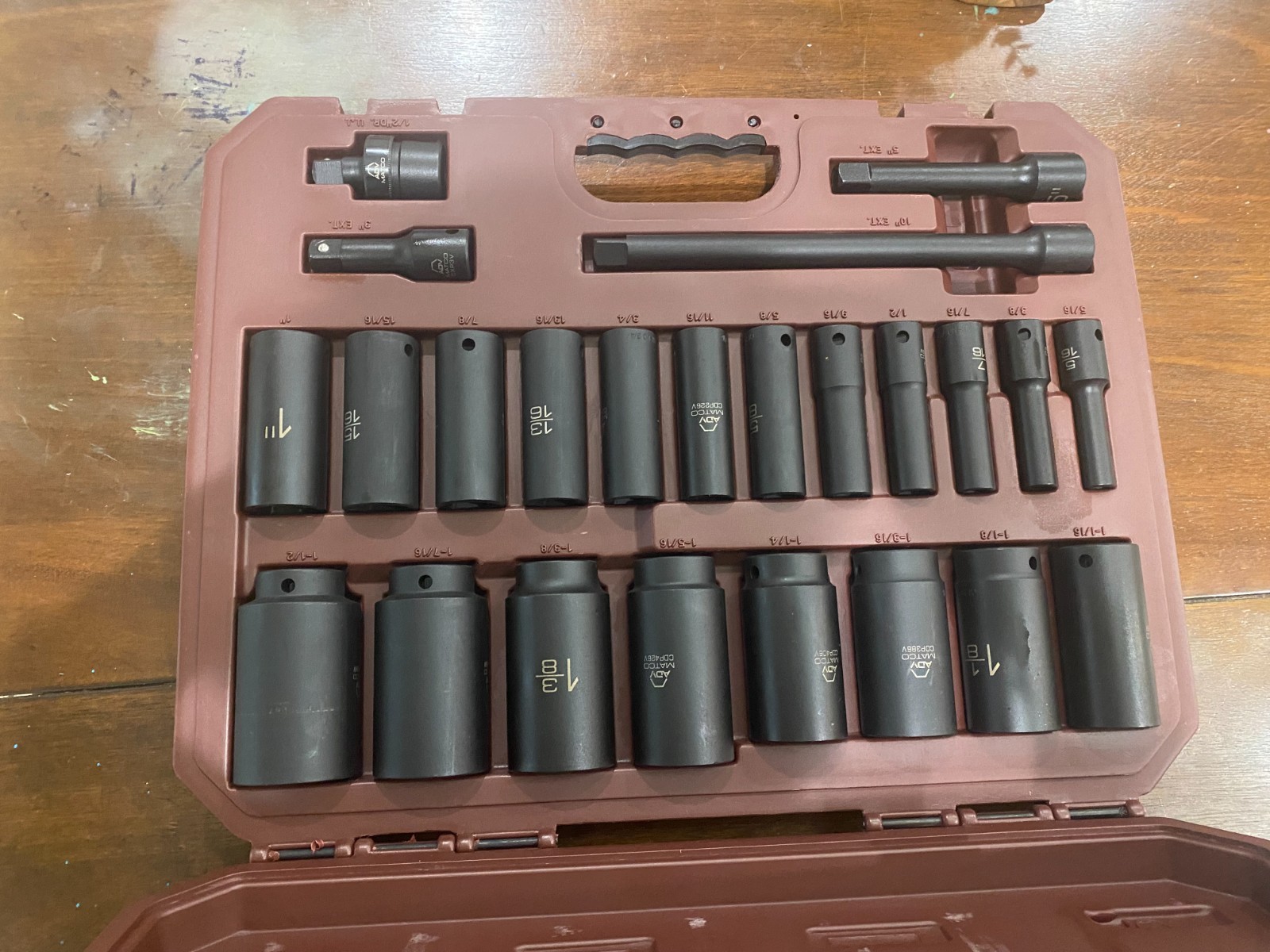 Matco Tools 24pc Deep Impact Socket Set SCDP246V – SAE 6-Point – 1/2″ Drive – Us