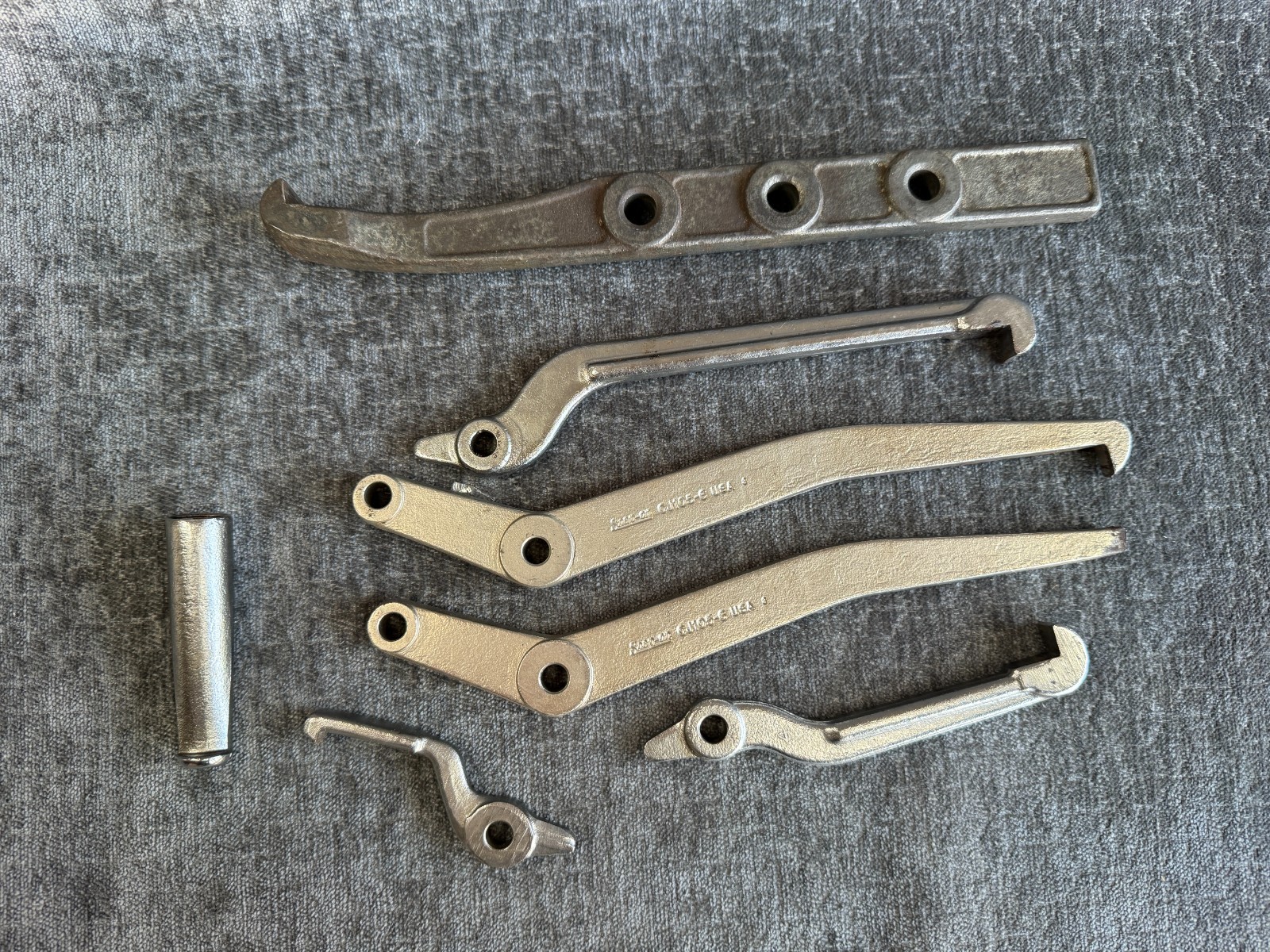 Lot of Snap On Tools CJ-105-6 x 2 Gear Puller Arms & Misc Unmarked Parts