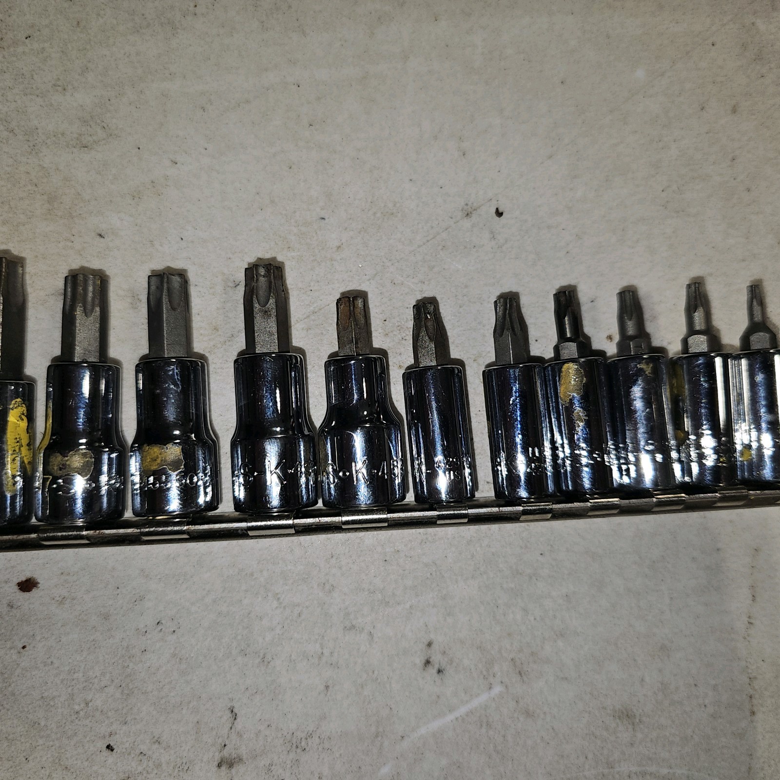 SK TOOL TORX SOCKET SET 1/2″ 3/8″ & 1/4″ DRIVE 13Pc Set T8 – T60