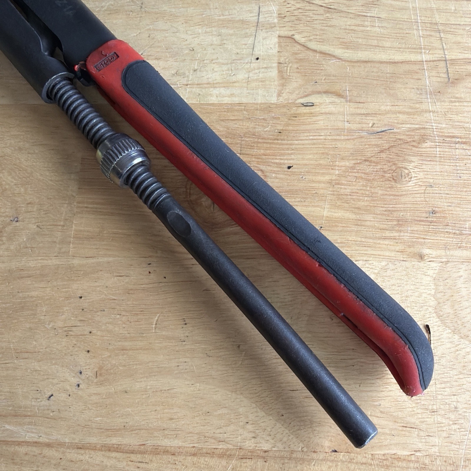 Snap On Tools 12-5/8″ Long Adjustable Plier Wrench Red PWZ1A