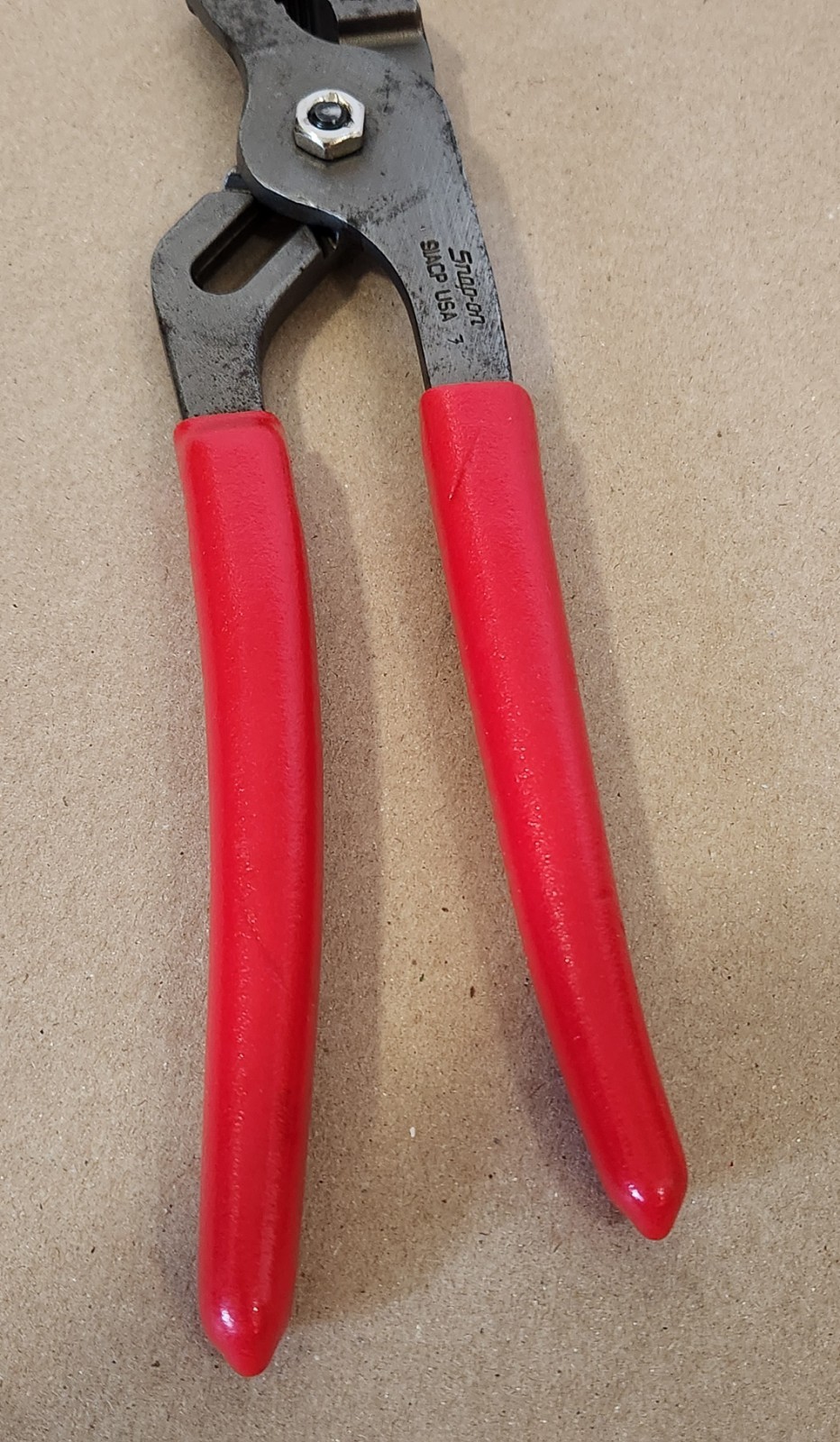 Snap On 91ACP 9″ Adjustable Joint Interlocking Channel Pliers RED