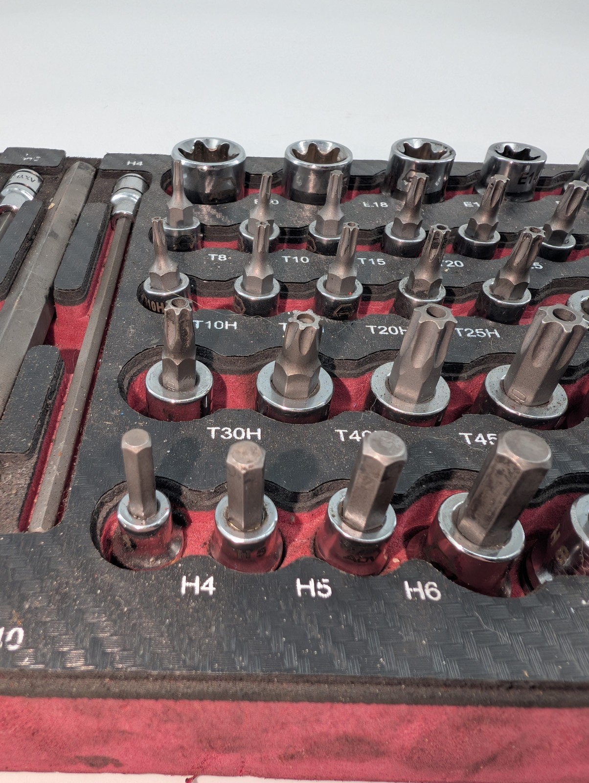 Matco Tools 46 PIECE 1/4″, 3/8″, AND 1/2″ DRIVE ADV MASTER HEX AND TORX® BIT SOC