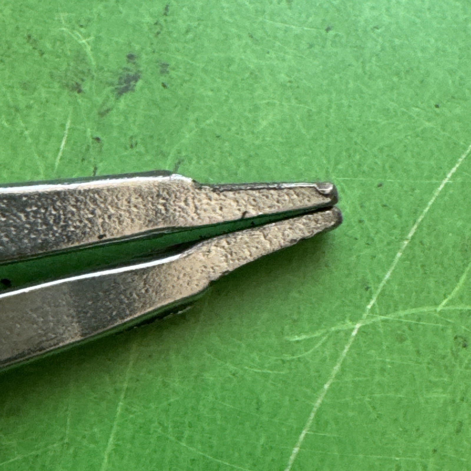 Snap-On USA 10″ Long Spring Loaded Straight Tip Retaining Ring Pliers MPN PJ10B