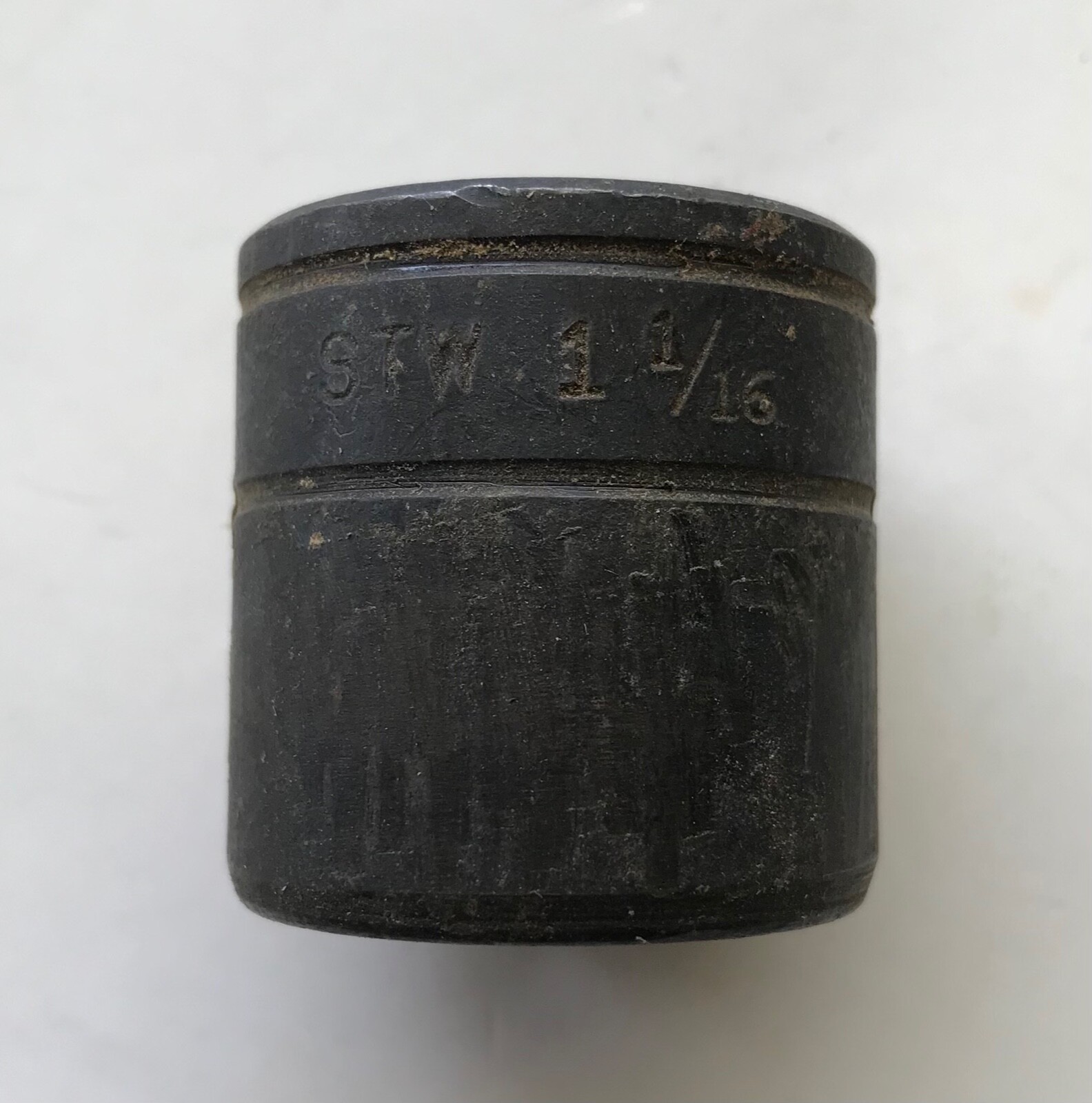 Vintage STW 1-1/16 In SAE 1/2″ Drive 12 Point Impact Socket USA Made 1950’s