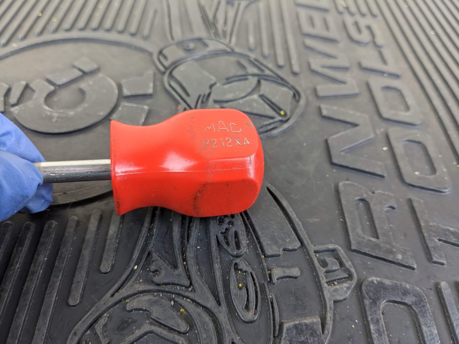 #av311 MAC Tools USA Model P212XA #2 Philips Stubby Red Hard Handle Screwdriver