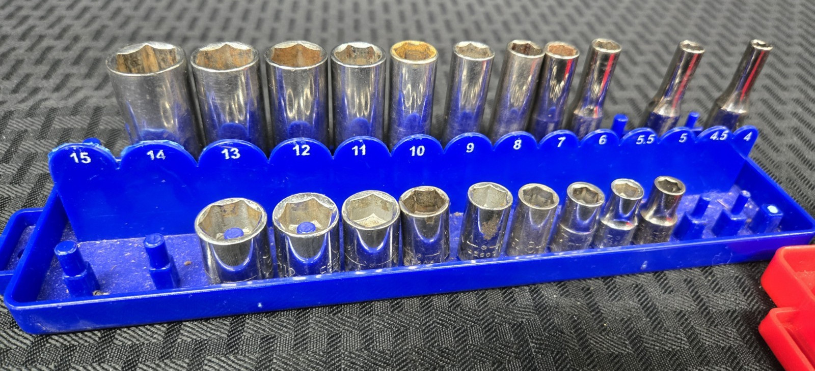 Craftsman 1/4 in. Drive SAE and Metric 6 and 12 Point Deep Chrome Socket Set