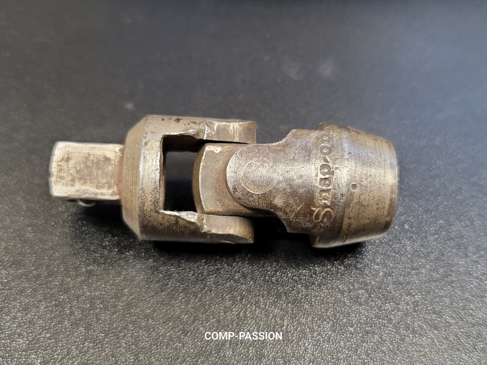 About 100 year old Rare Vintage Snap On Joint Swivel Adapter Socket 1/2″ DRIVE