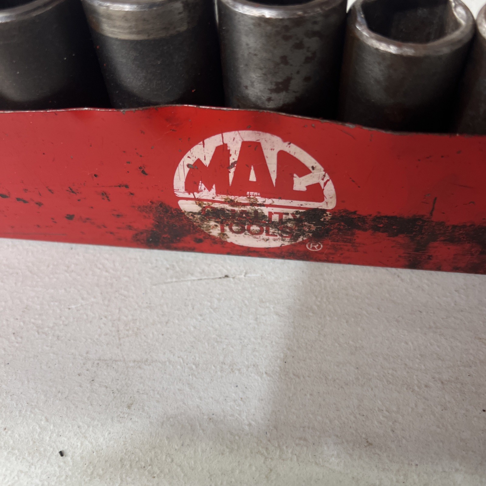 MAC Tools VDP 7/16”-1-1/4” 1/2″ Drive 13 Piece 6 Point Deep Impact Socket Set