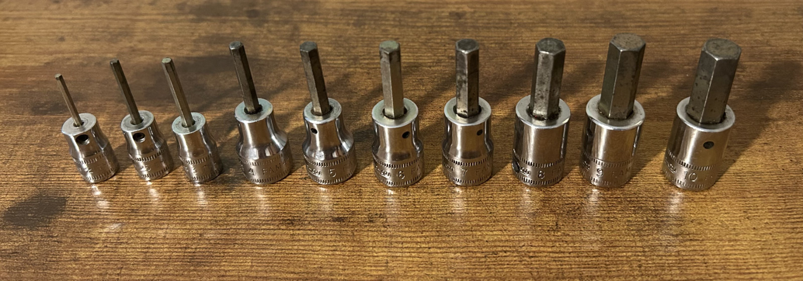 Snap-on 10 pc Combination Drive Metric Standard Hex Bit Socket Set (2-10 mm)