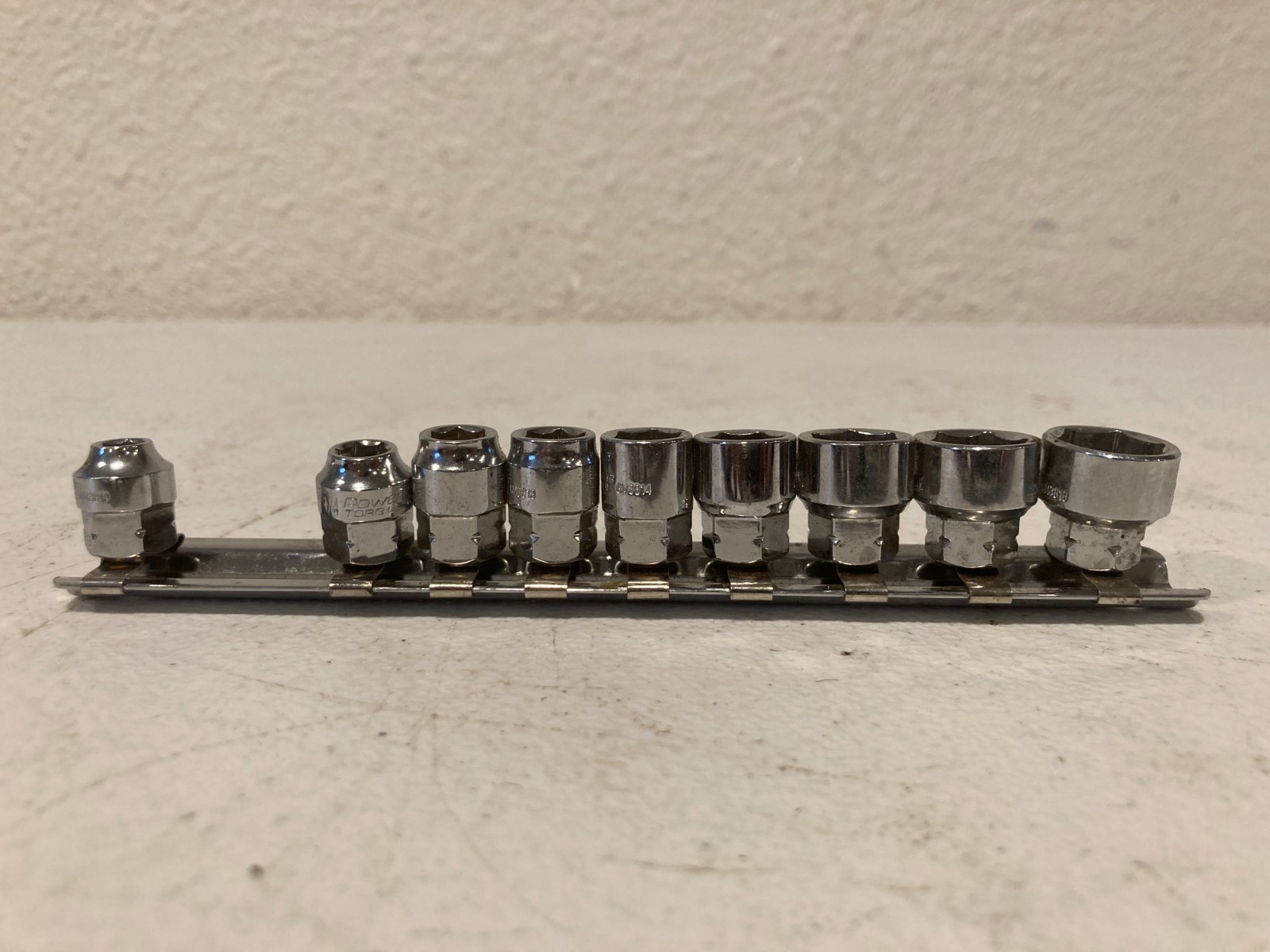 Power Torque 9 Piece 1/4 Inch Drive Standard 6 Point SAE Socket Set