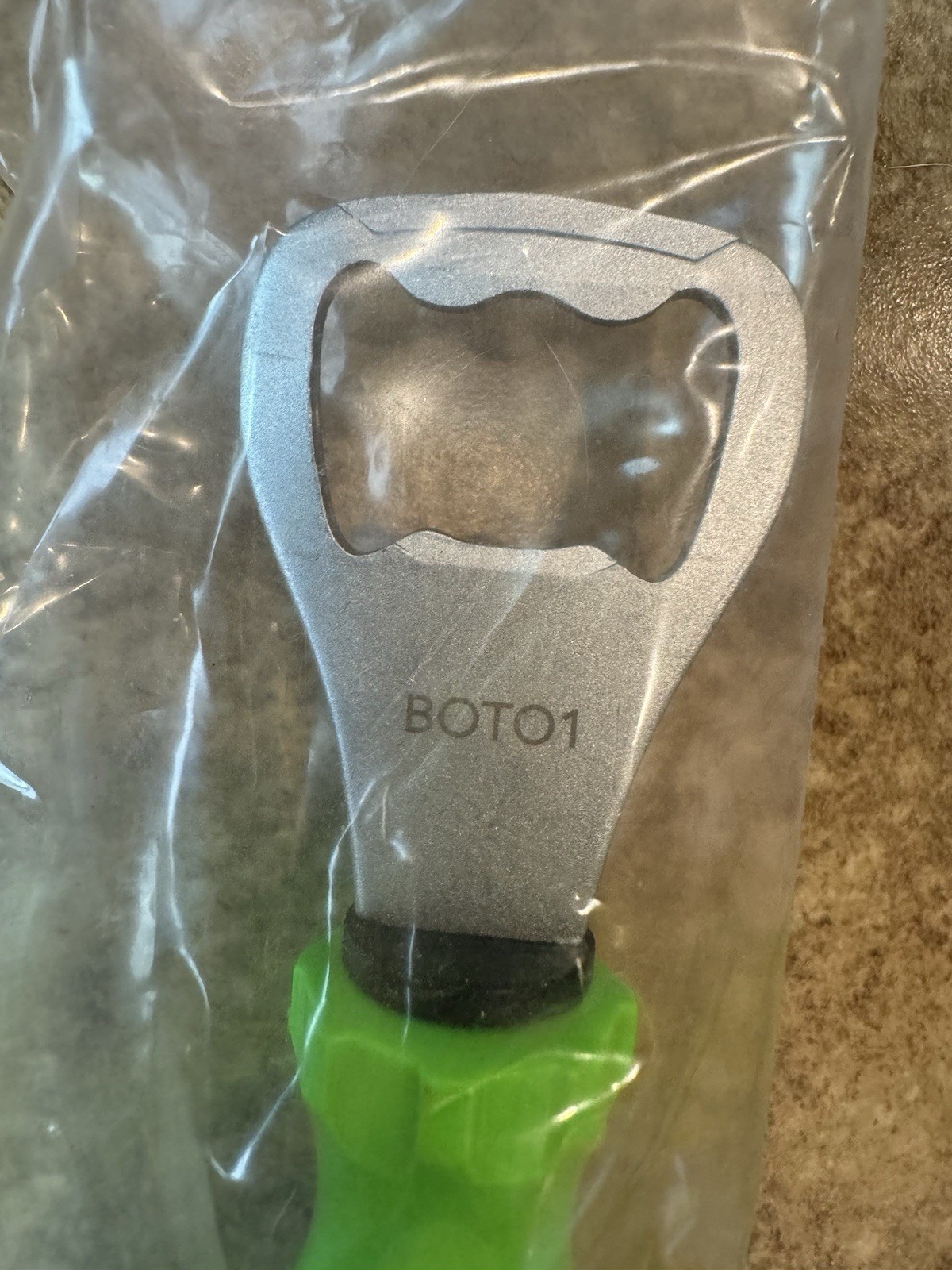 🟢 BRAND NEW – VIM Tools BOTO1 Heavy Duty Bottle Opener w/Soft Grip Handle