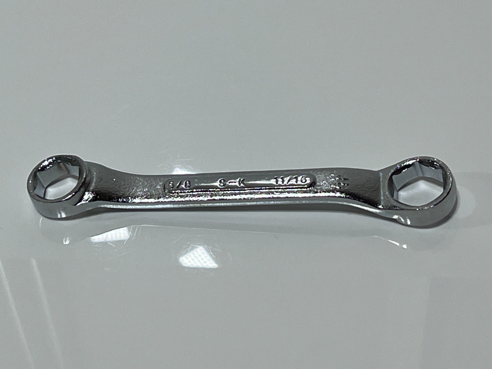 SK Tools USA 5/8″ x 11/16″ SAE Short Box End Wrench – 6 Point – M-2022 – NEW