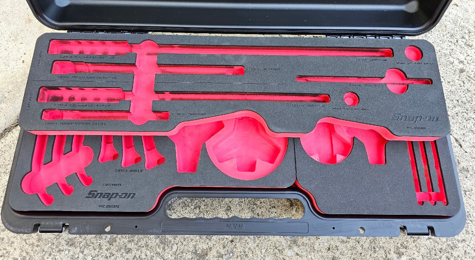Snap-on CJ2500 Heavy-Duty Manual Master Puller Case & Empty Foam Trays PB203B