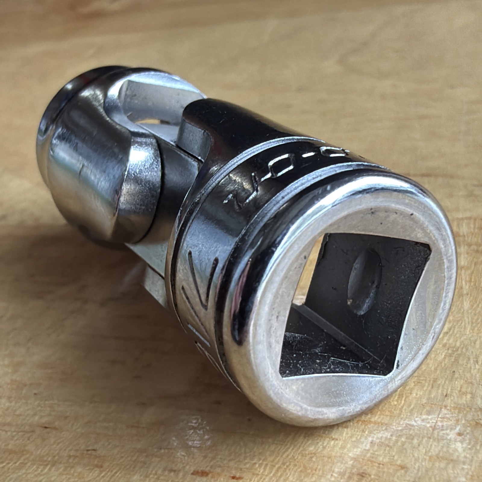 Snap On Tools 7/16″ Universal Swivel Socket 3/8″ Drive 6 Point FS14B NEW 2024