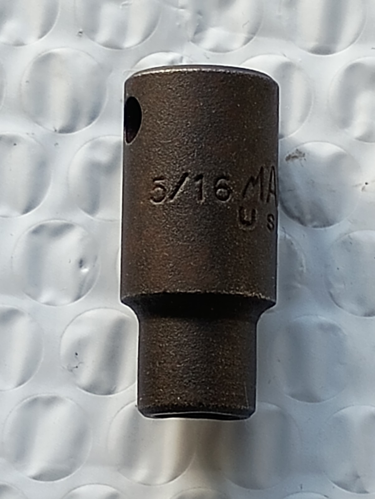 MAC TOOLS XID106, 3/8″ SOCKET DRIVEN, 5/16″ HEX IMPACT SHANK BIT HOLDER.