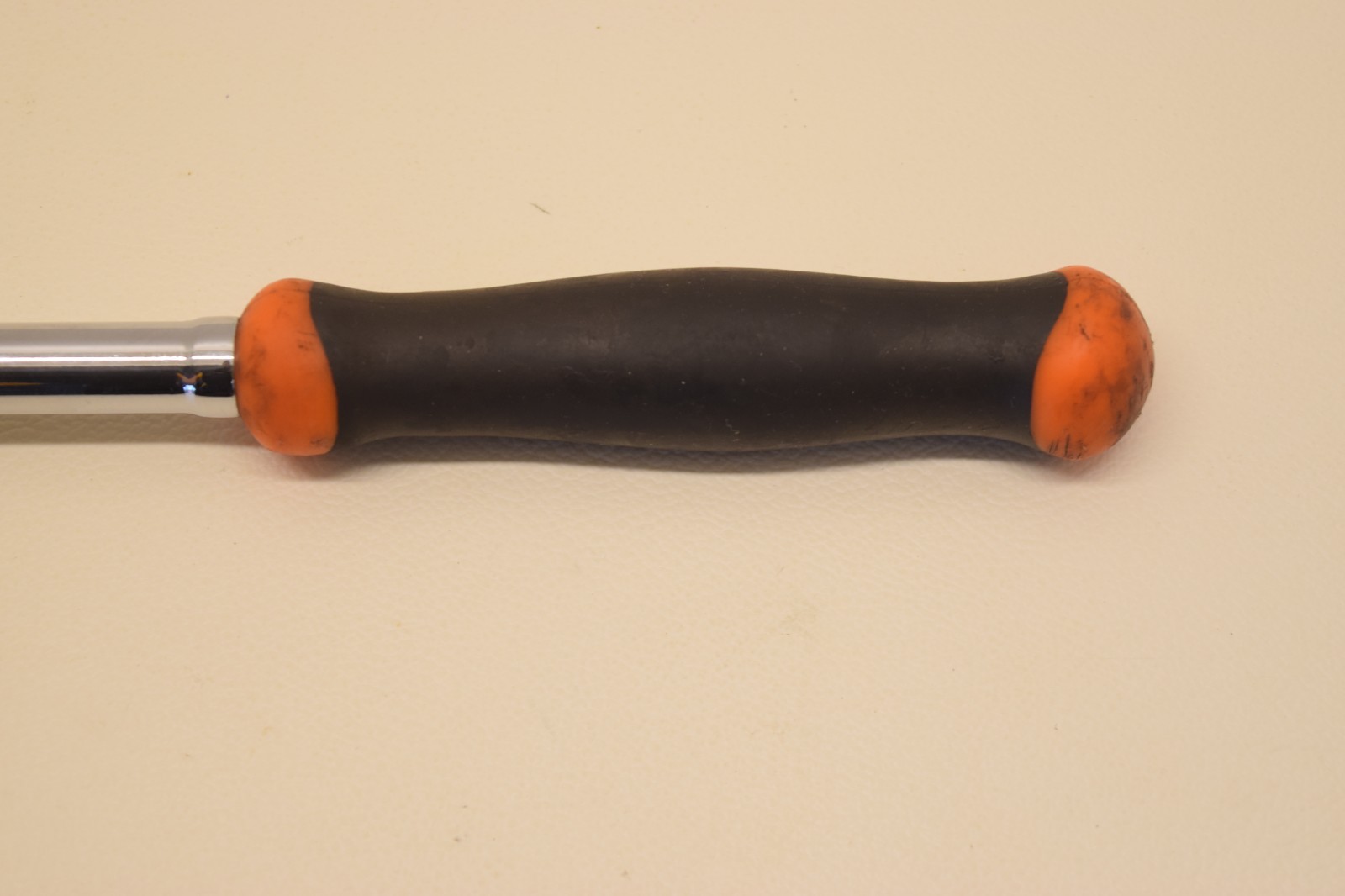 Matco USA BFR158LFM 3/8” Drive ORANGE Soft Grip Snap Lock Flex Head 15” Ratchet