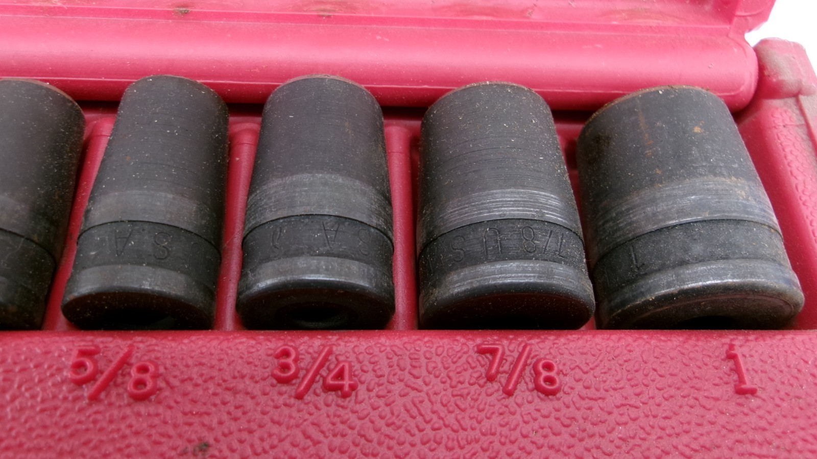 Blue Point tools PGH8A 11 Piece SAE Gasket Punch Set 1/4″ to 1″