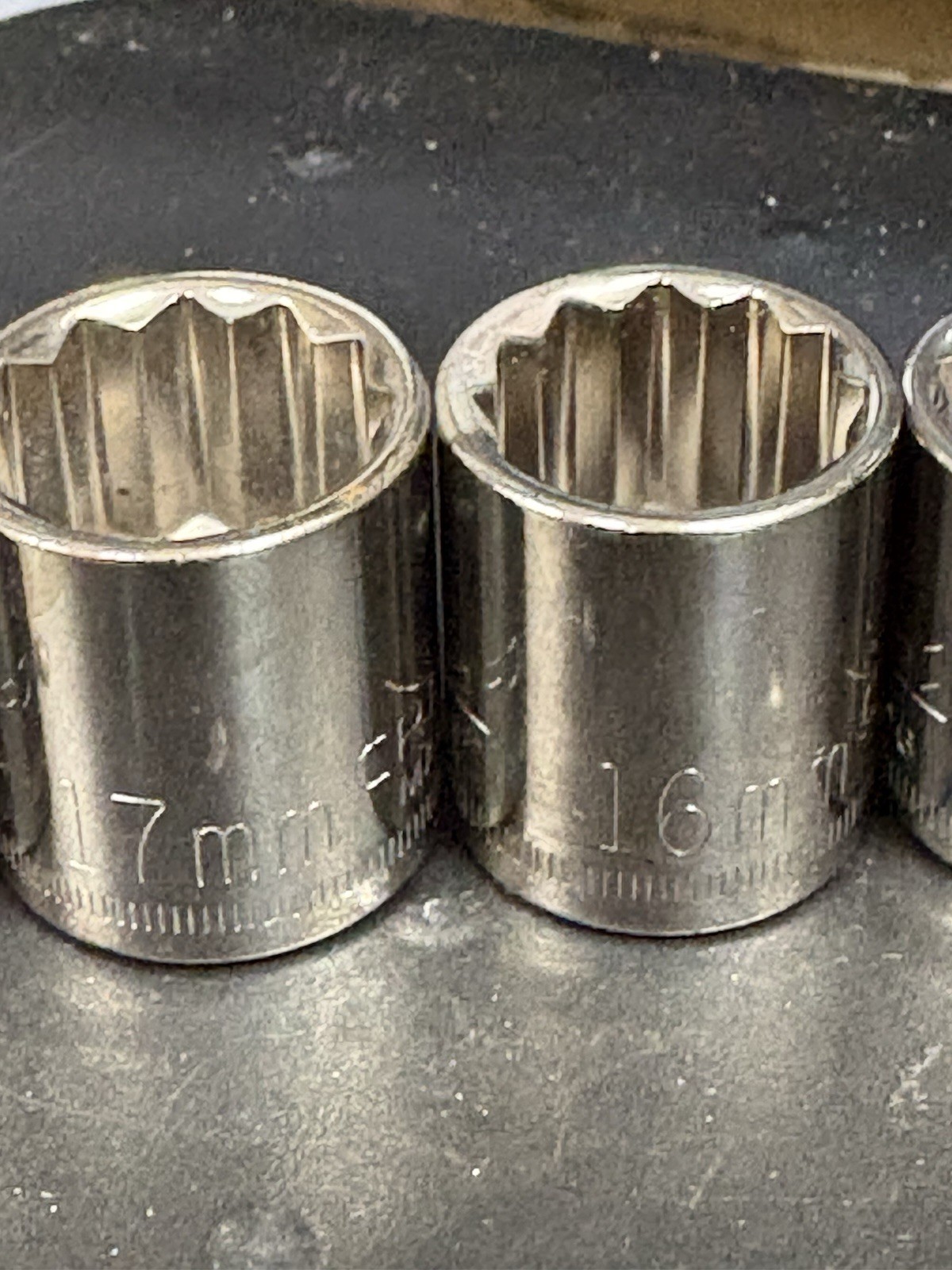 NOS Craftsman Metric 9mm-19mm 11pc 3/8 Drive 12 point Socket Set Vintage USA