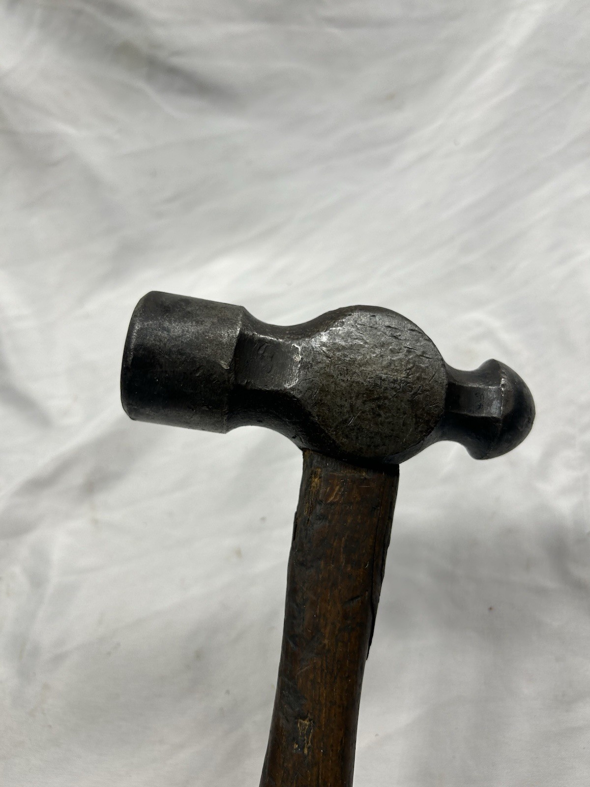 SNAP-ON BP 240 40oz. 16″ Ball Peen Hammer Octagon Hickory Handle Great Condition