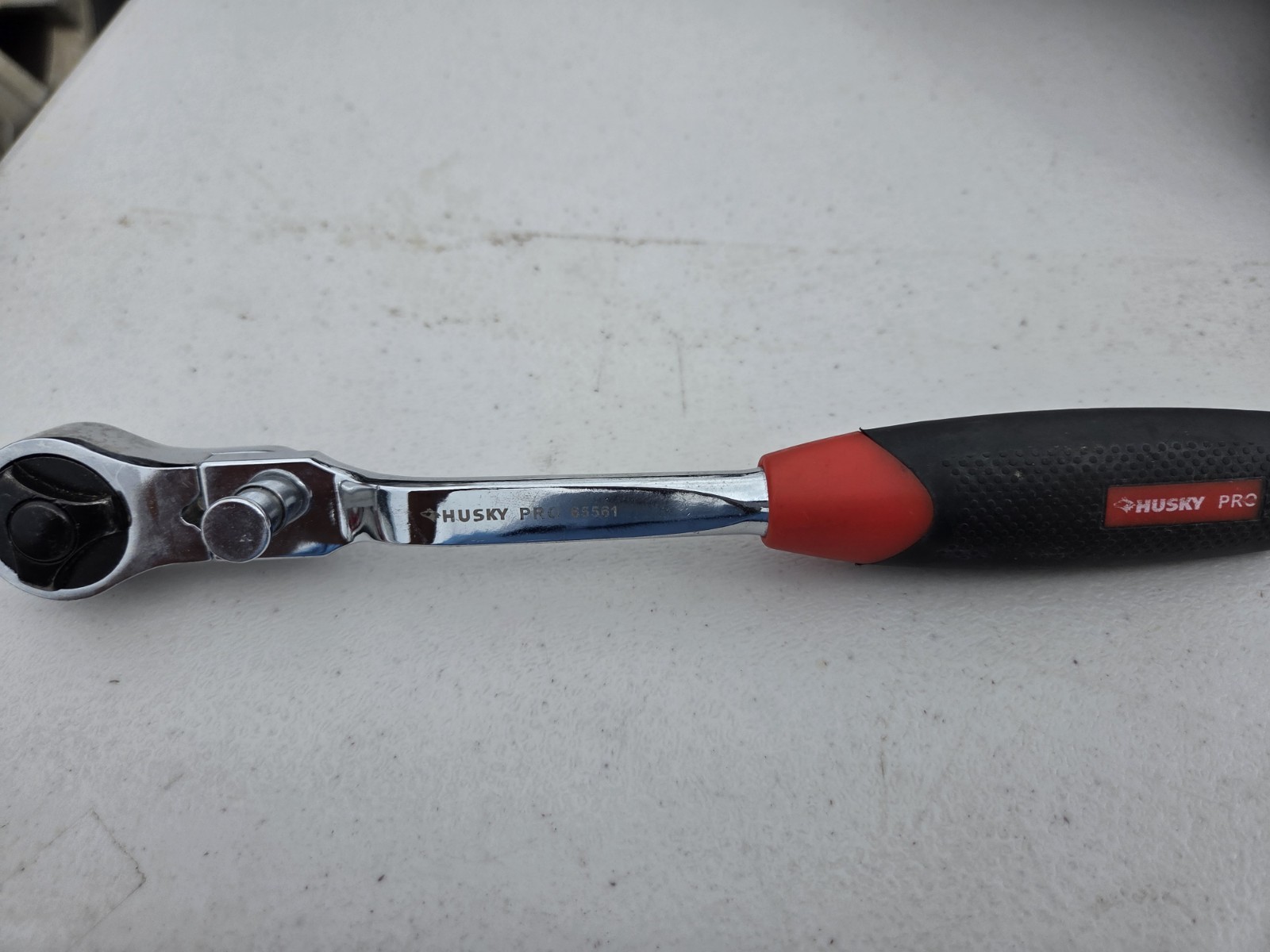​Husky Pro 65561 3/8″ Drive Flex Head Ratchet Wrench – Red/Black Comfort Grip