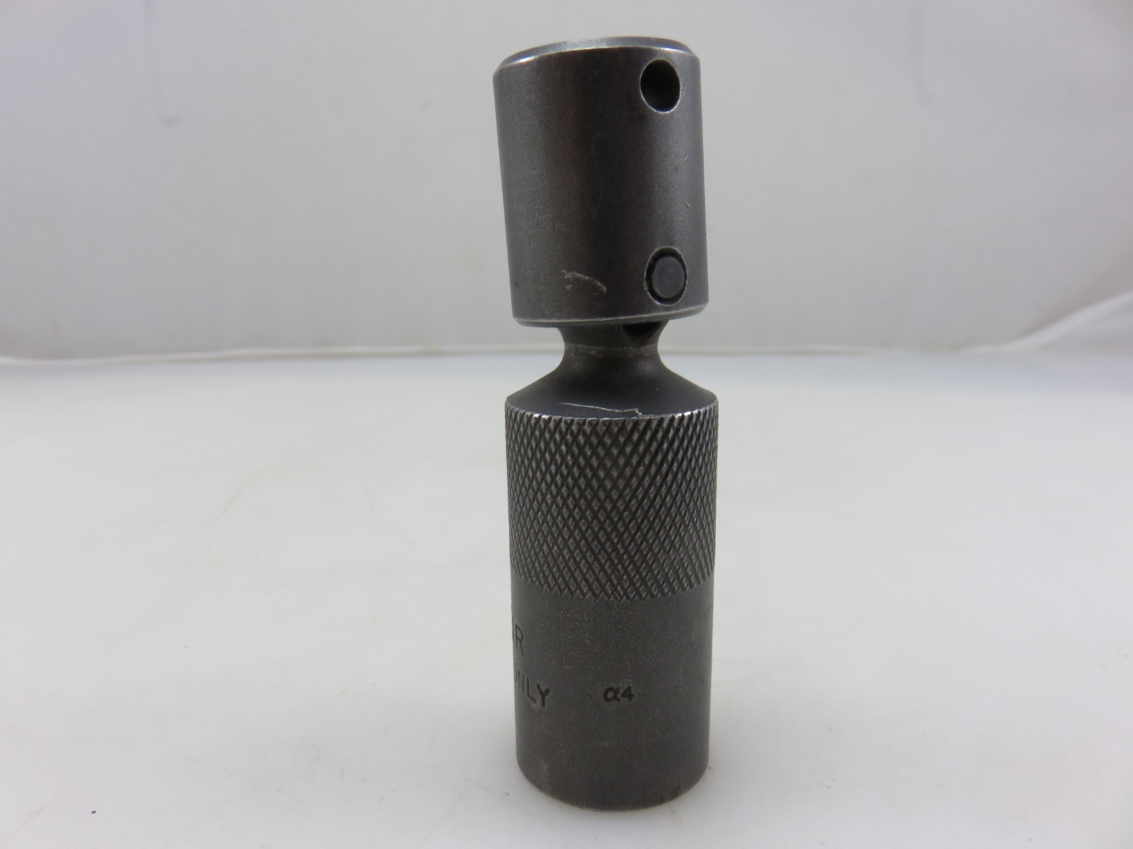MAC TOOLS SC164R 13/16″ Spark Plug Swivel Socket Knurled 3/8″ Drive USA Made