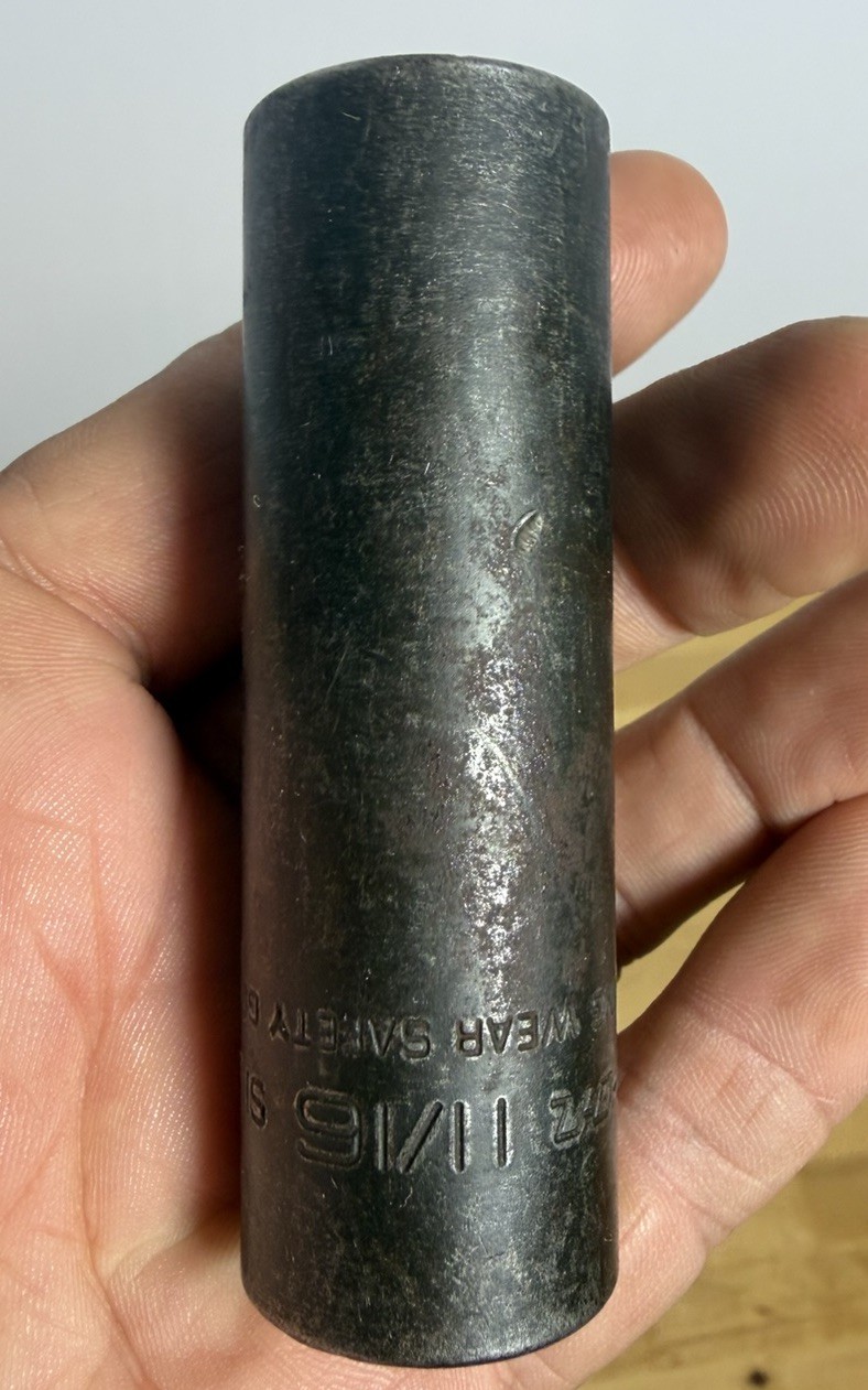 Snap-on tools Used 1/2 drive 11/16” metric Deep Impact Socket SIMM220