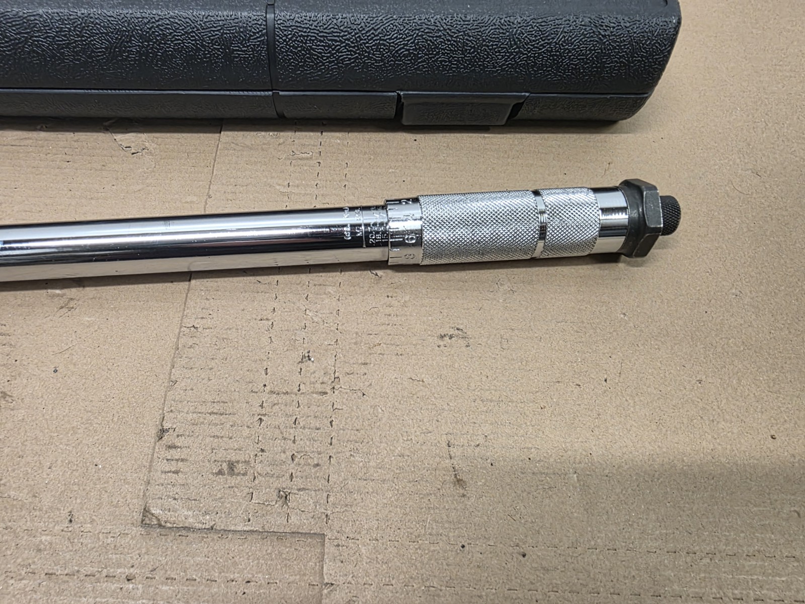 Pittsburgh Tools Drive Click Type Torque Wrench with Case – New