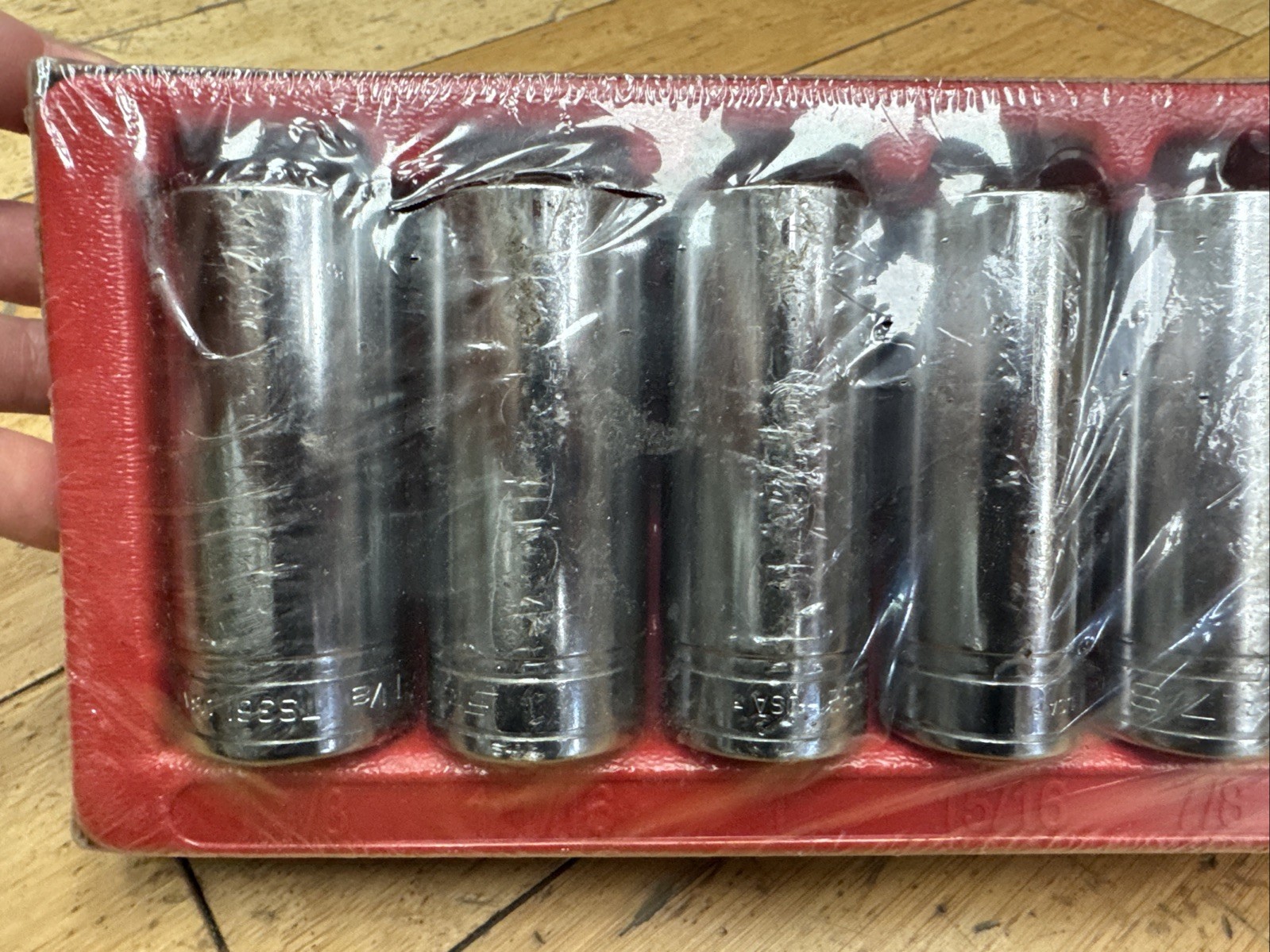 SNAP ON 313TSYA 13pc 1/2” Drive SAE Flank Drive Deep Socket Set (3/8 – 1 1/8)