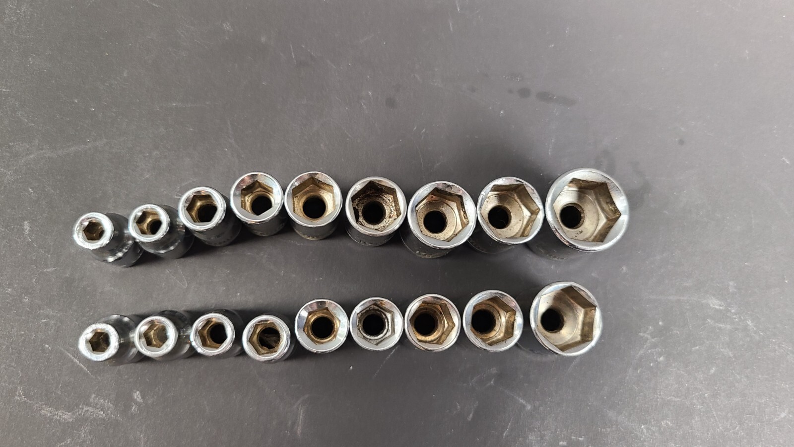 Lot Of 18 1/4” Drive 6 Point Sockets Various Sizes