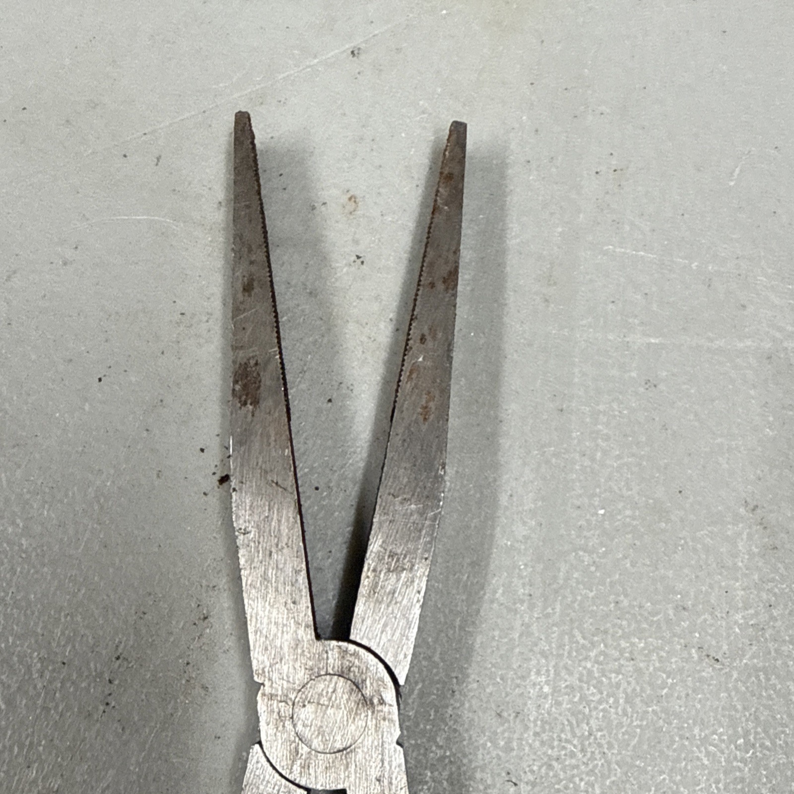 Matco Tools PD011BPA- 11″ Long Orange Handle Spring Loaded Duck Bill Pliers Nice