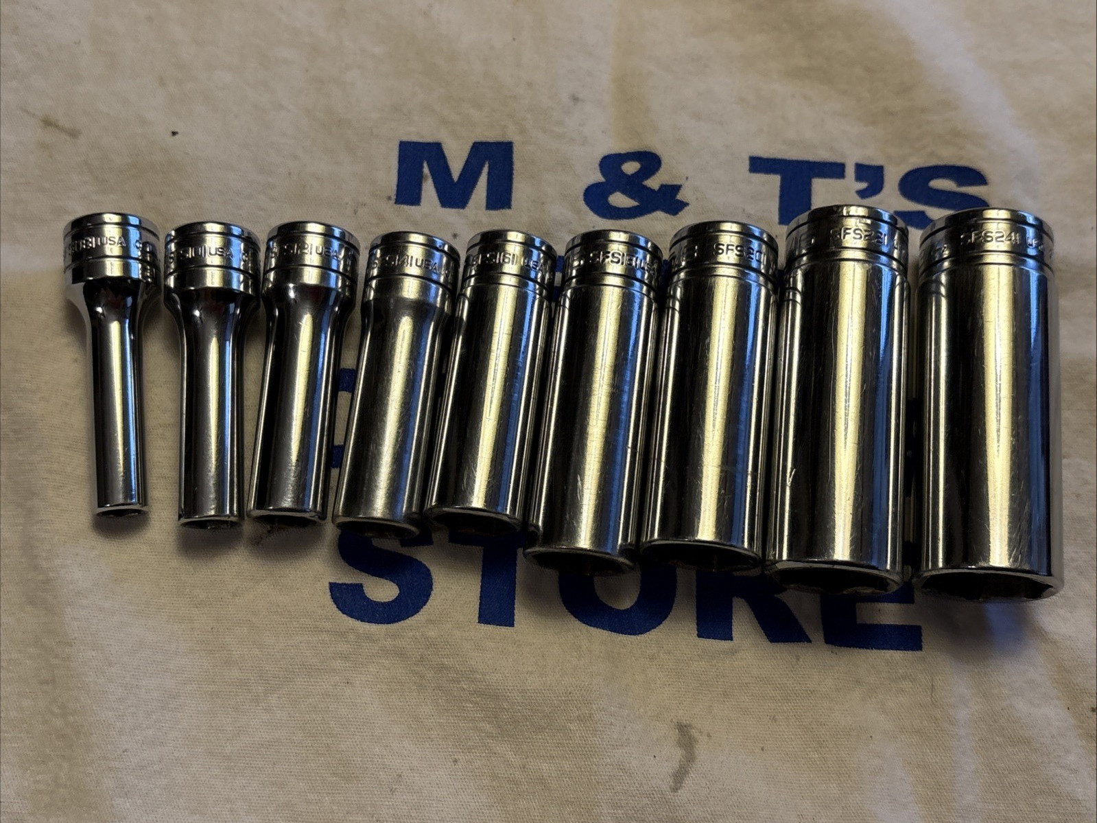 Snap-on Tools USA 3/8″ Drive 6pt 9pc SAE Deep Chrome Socket Set 211SFSY