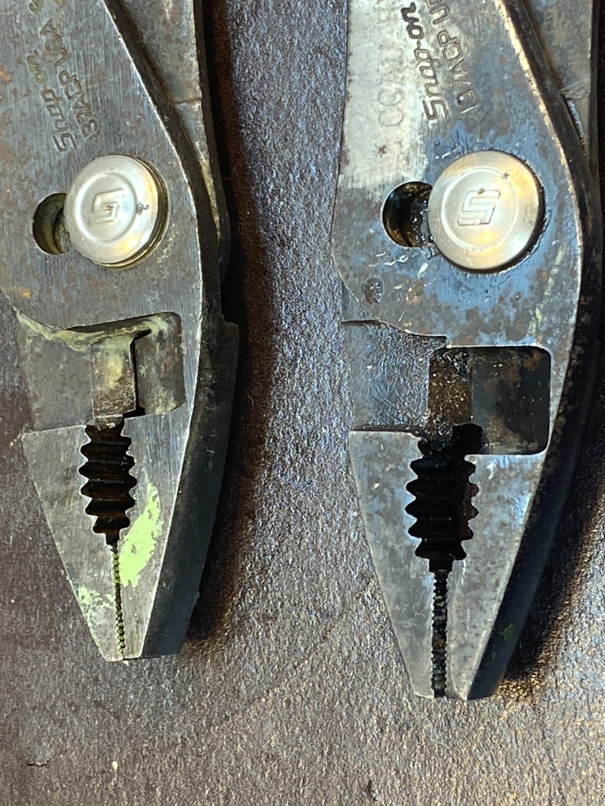 3 SNAP ON 137ACP SOFT GRIP SLIP JOINT PLIERS W/CUTTERS & 2 OTHER PLIERS