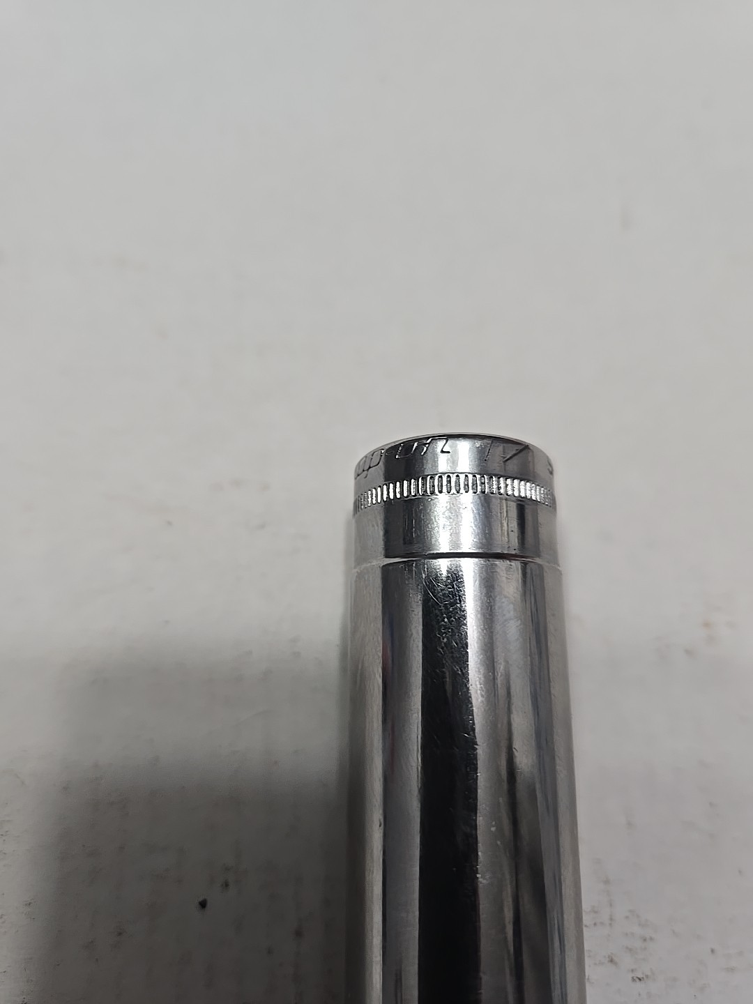 New (Mis stamped) Snap-On SFSM17 17mm metric 3/8″ dr. 6 point deep socket