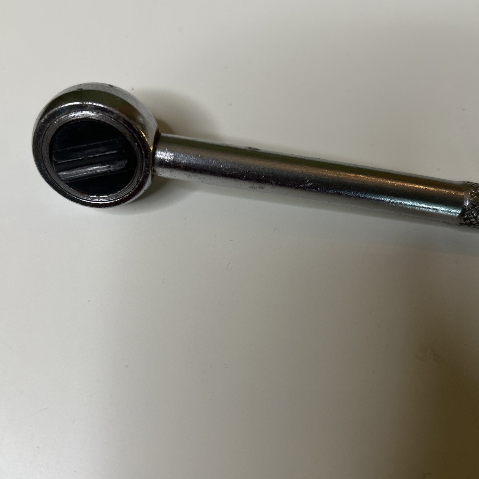 Vintage Hand Tool Drive Ratchet Knurled Handle