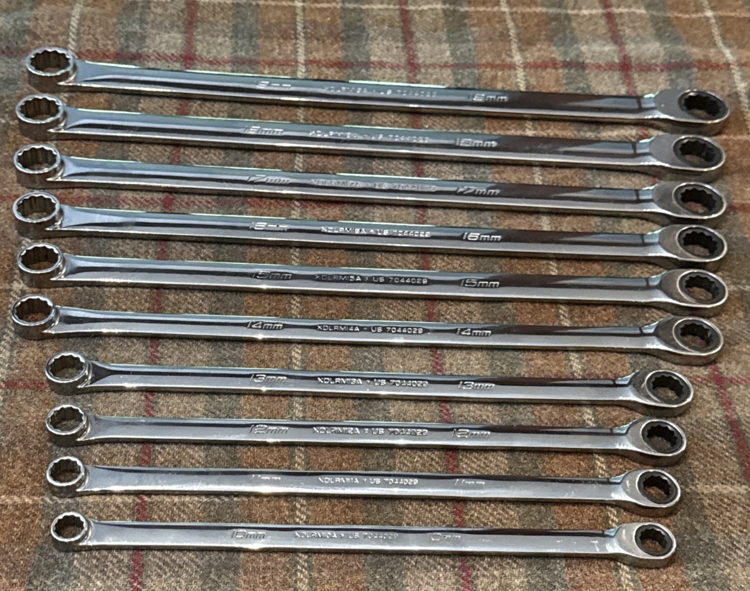 Snap-on 10pc METRIC Non-Reverse Ratcheting Combo Wrench Set SOXRM710A 10-19mm
