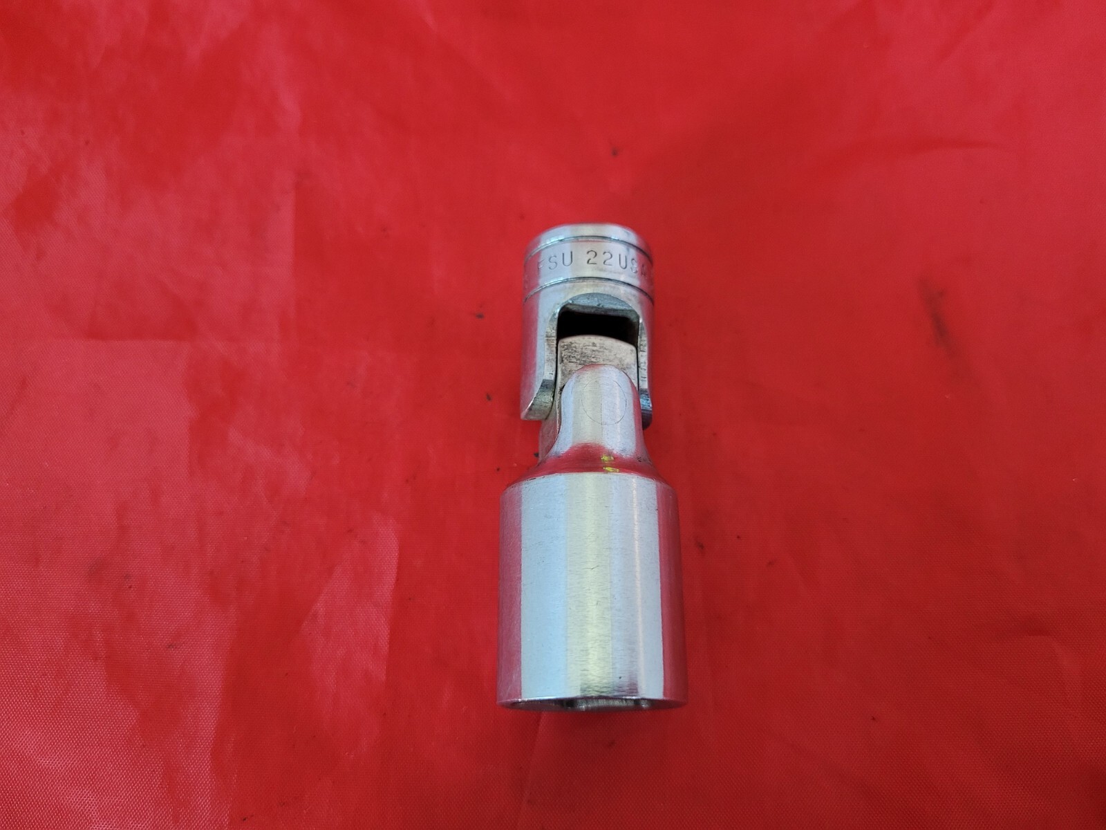 Snap-on FSU22 3/8″ Drive 11/16″ 6 Point Deep Universal Swivel Socket USA H13