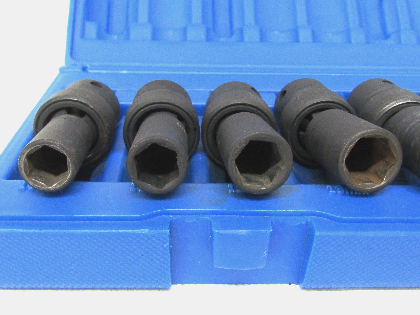 Grey Pneumatic 3/8″ Drive Metric Semi-Deep Length Universal Set 1210UMSD