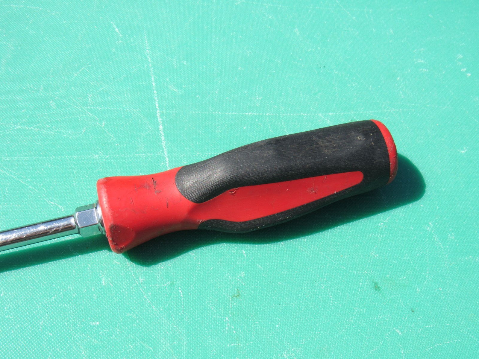 SNAP ON SGD6BR SGD6B RED BLACK HANDLE STRAIGHT / FLAT TIP / SLOTTED SCREWDRIVER