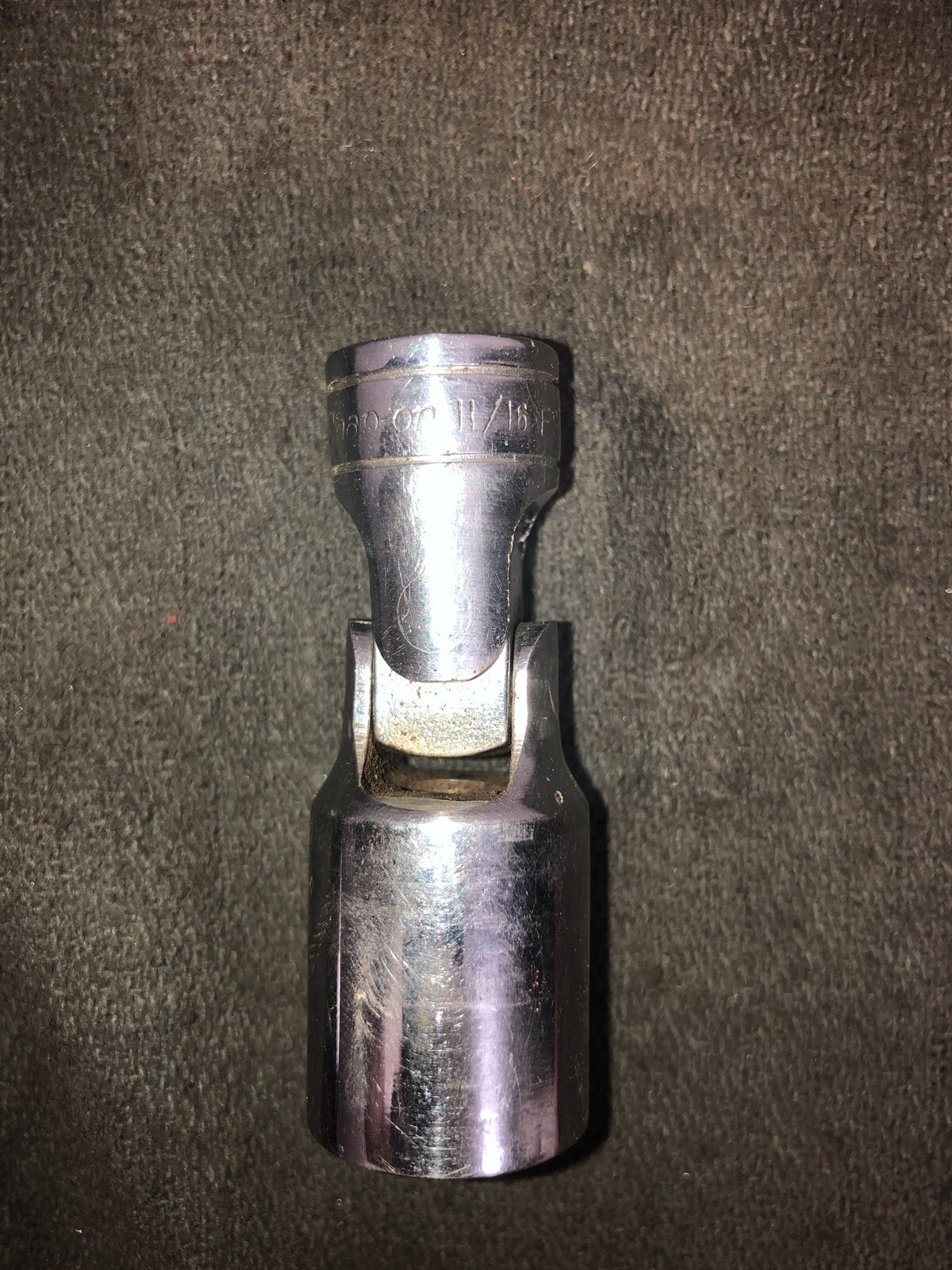 Snap On 3/8 Drive, 11/16 Socket. 6 Point. USA Made FSU22