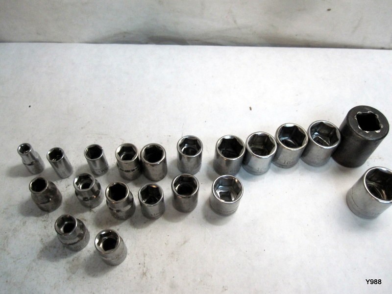 CRAFTSMAN set of 20 sockets mix lot see description