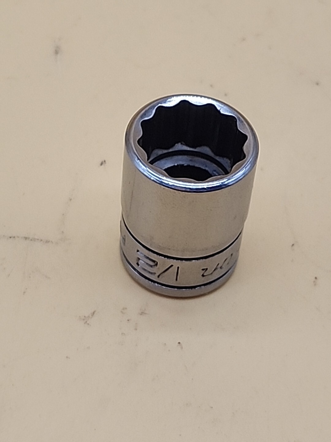 Snap-on Tools F161 3/8″ Drive 1/2″ SAE Shallow 12 Point Chrome Socket USA