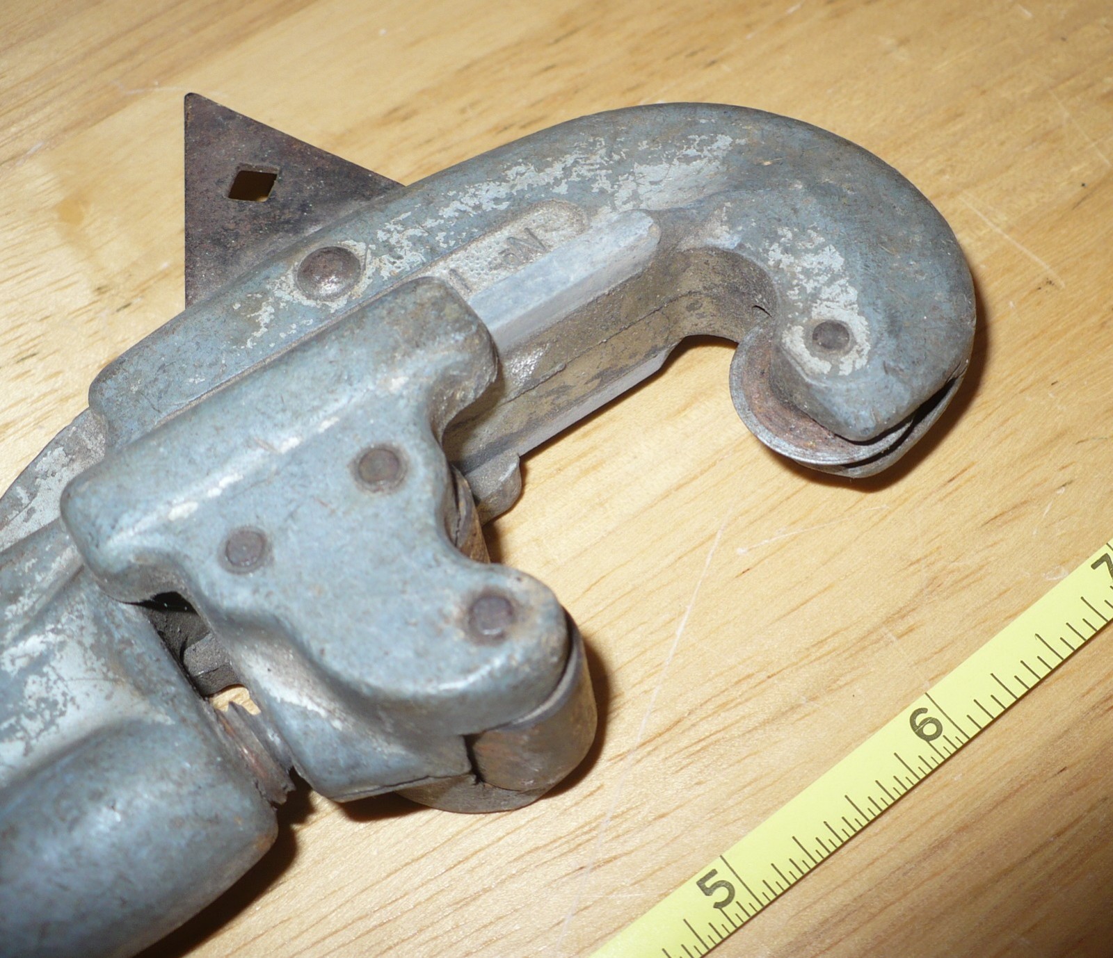 Vintage No. 15 Ridgid 3/16 to 1-1/8 Pipe & Tubing Cutter