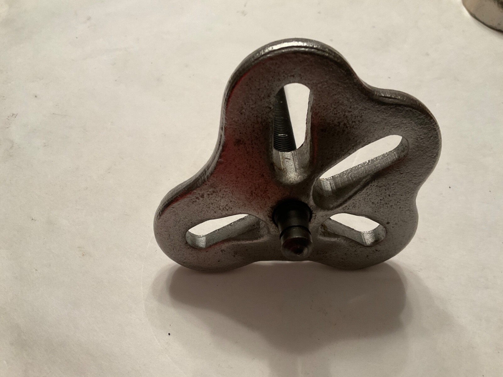 OTC Tool 7403 Steering Wheel Pulley Flywheel Puller. Center bolt and plate