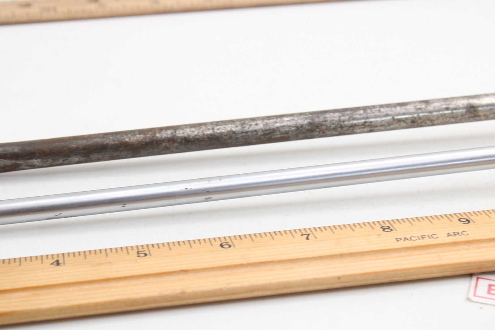 Lot of 2 Slotted/Flat Screwdrivers Long Shaft Soft Grip Heavy Duty 16″ and 12″