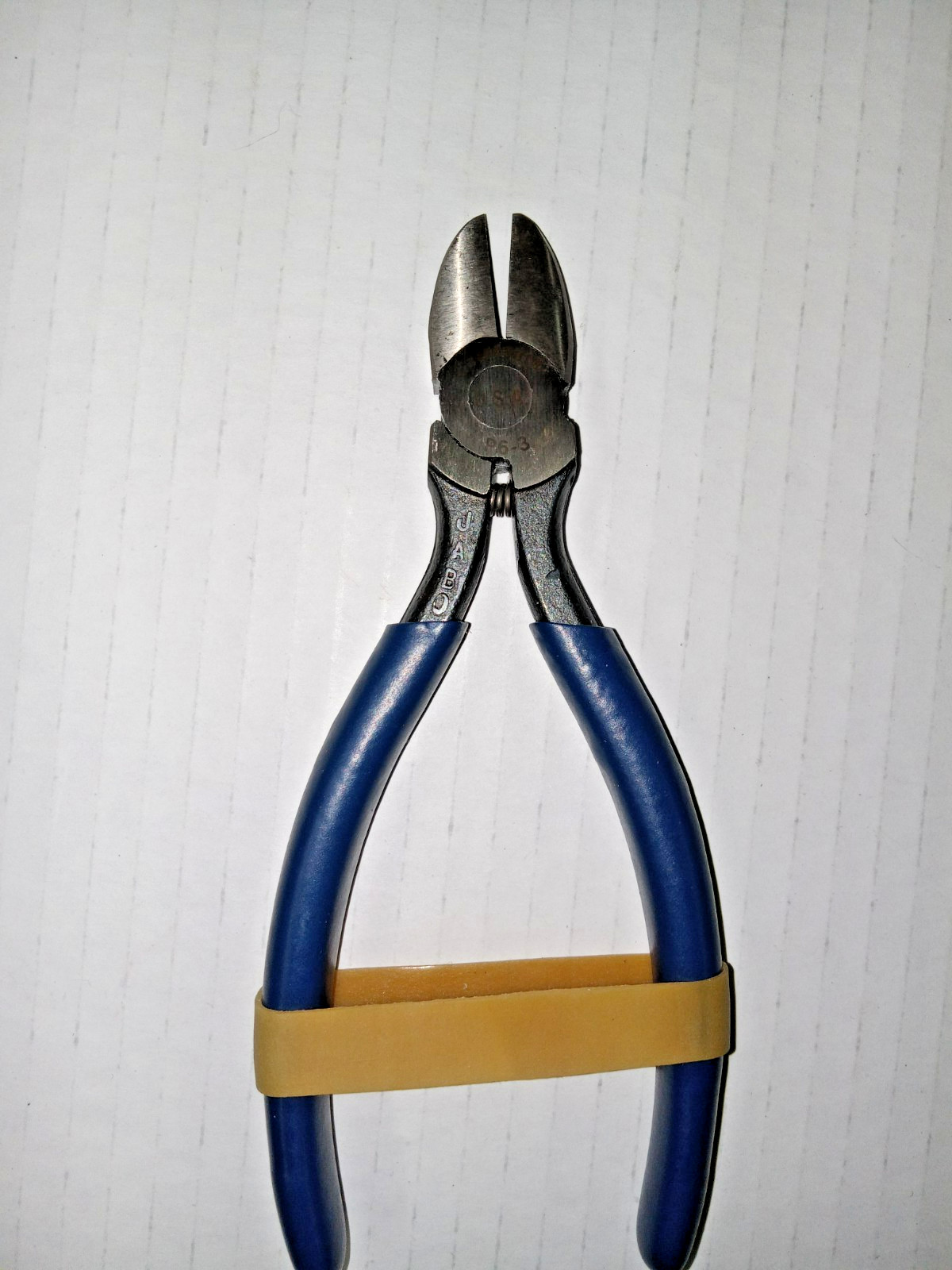 New Vintage Crescent Pliers 6″ Diagonal Cutting Coated Handles #P6-3 USA