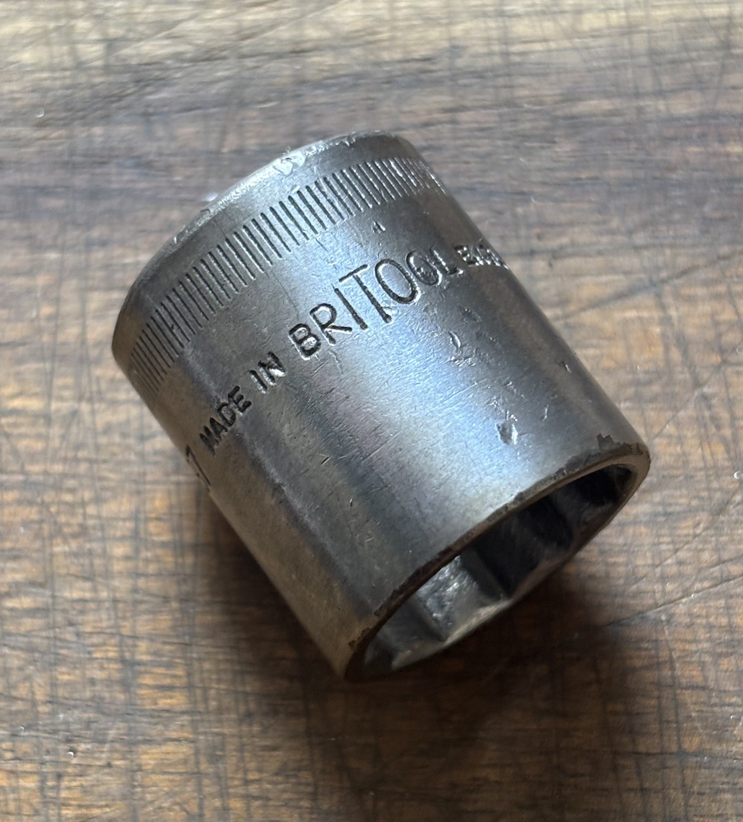 BRITOOL AB687 – 11/16” AF – 3/8” Drive Shallow Socket – 12pt .