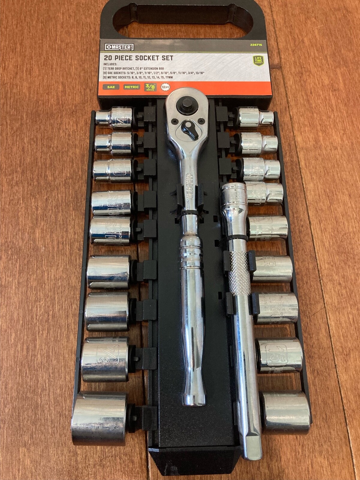 NEW MASTER MECHANIC 20pc SAE/METRIC 3/8″ DRIVE 12PT. SOCKET SET W RATCHET