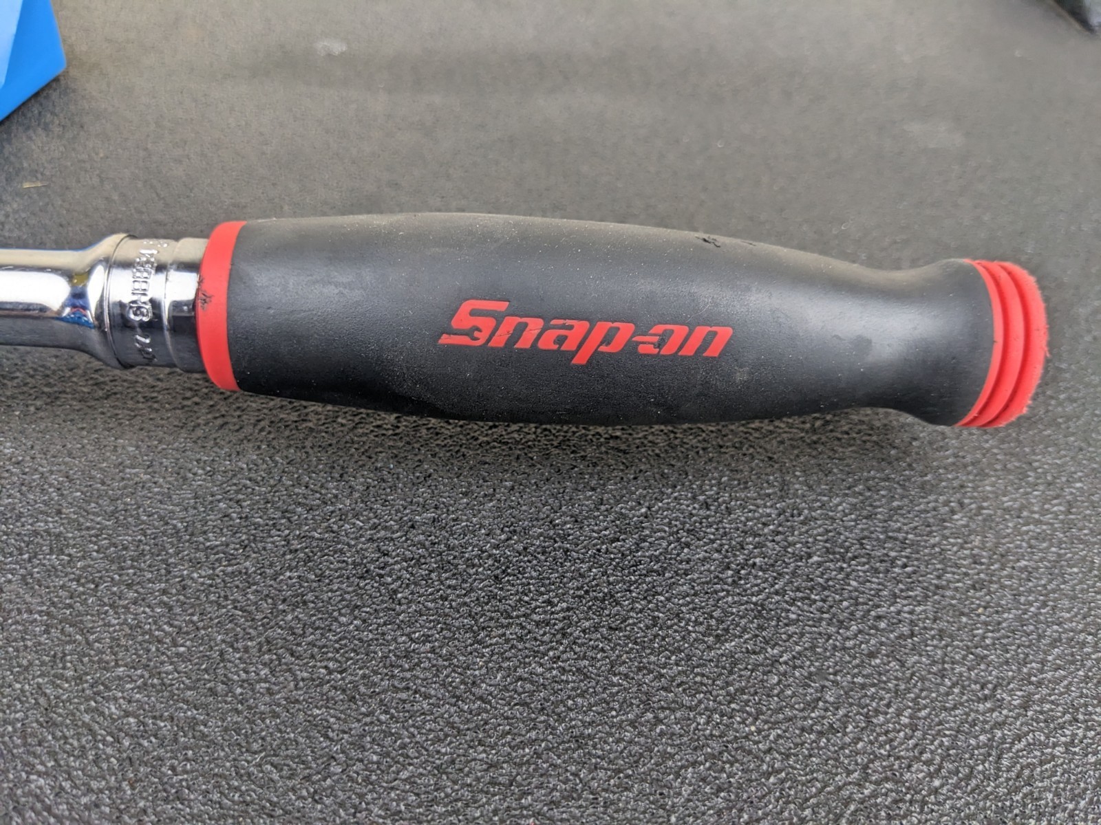 #bo673 Snap On Tools SHBB24 1/2″ Drive 24″ Soft Grip Handle Breaker Bar RED