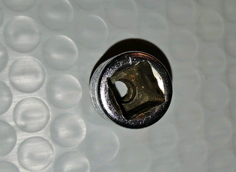 Snap-On 3/8″ Drive 12-Point SAE 1/4″ FD Shallow Socket F081